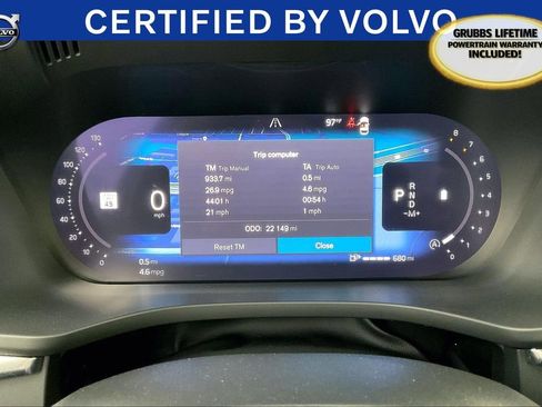 Certified 2025 Volvo XC60 B5 Plus image 29