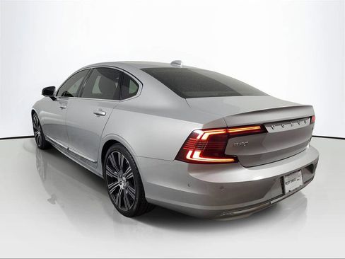 Used 2023 Volvo S90 B6 Plus w/ Protection Package Premier AWD/4WD image 4