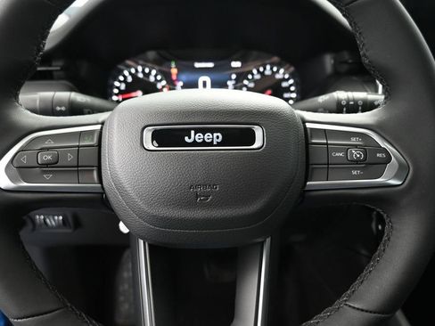 Used 2025 Jeep Compass Latitude w/ Altitude Special Edition AWD/4WD image 24