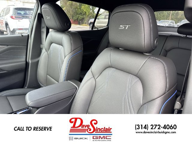 New 2026 Buick Envista Sport Touring w/ Convenience II Package FWD image 11