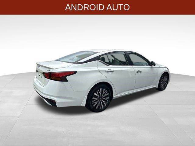 Used 2023 Nissan Altima 2.5 SV w/ SV Premium Package FWD image 7