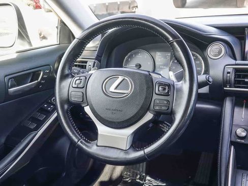 Used 2018 Lexus IS 300 image 14