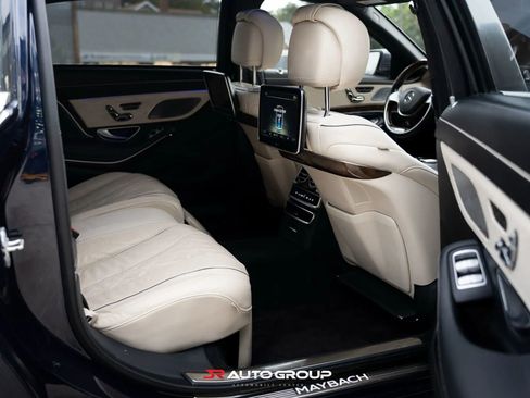 Used 2017 Mercedes-Benz Maybach S 600 image 21
