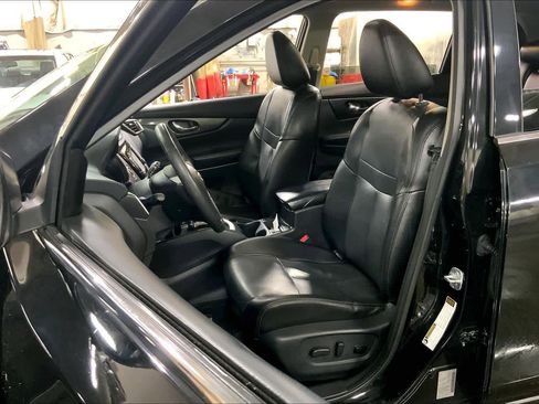 Used 2016 Nissan Rogue SL w/ SL Premium Package image 8