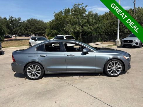 Used 2019 Volvo S60 T6 Momentum w/ Premium Package AWD/4WD image 4