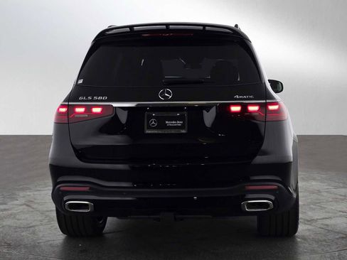 New 2026 Mercedes-Benz GLS 580 4MATIC image 4