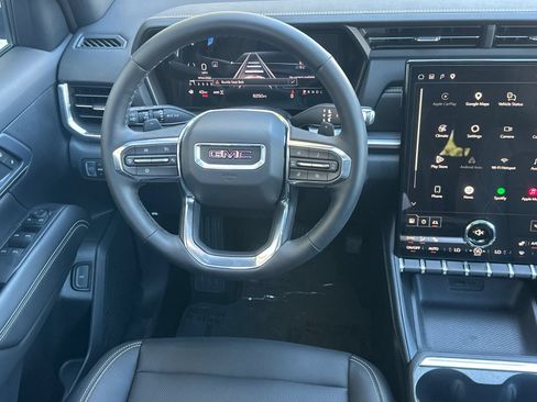 Used 2026 GMC Terrain Elevation w/ Elevation Premium Package AWD/4WD image 14