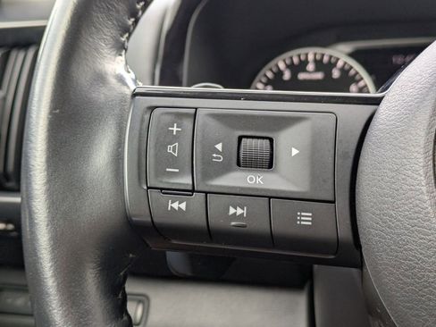 Used 2023 Nissan Pathfinder SL image 27