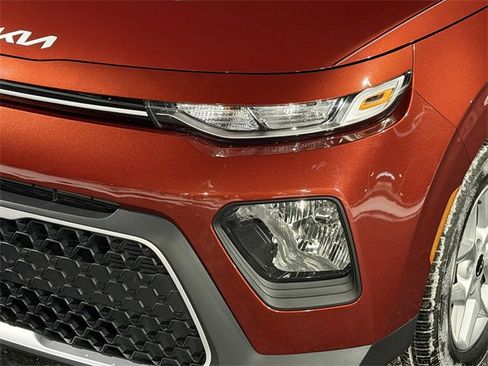 Used 2022 Kia Soul LX w/ Technology Package image 10