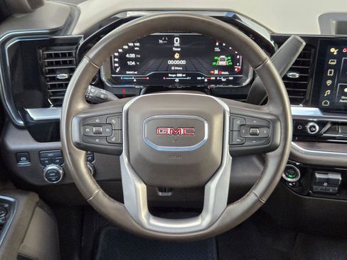 Used 2025 GMC Sierra 1500 SLT AWD/4WD image 15