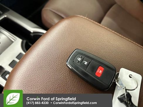 Used 2024 Toyota 4Runner Limited image 25