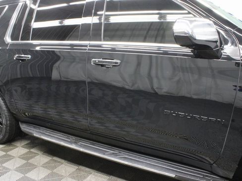 Used 2023 Chevrolet Suburban Premier image 30
