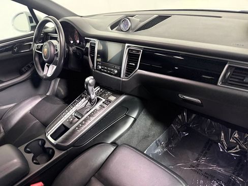 Used 2017 Porsche Macan S AWD/4WD image 27