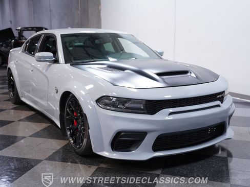Used 2021 Dodge Charger SRT Hellcat RWD image 16