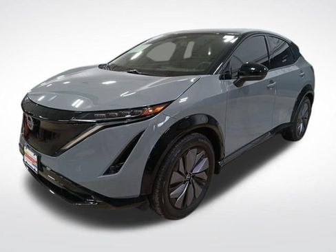 Used 2024 Nissan Ariya AWD image 39