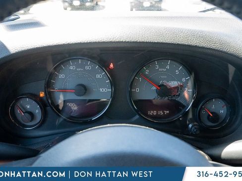 Used 2016 Jeep Wrangler Unlimited Sahara AWD/4WD image 4