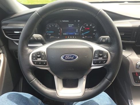Certified 2023 Ford Explorer XLT w/ Equipment Group 202A AWD/4WD image 36