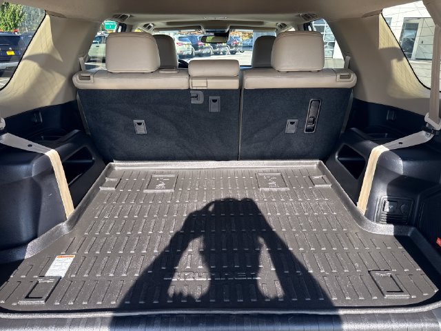 Used 2023 Toyota 4Runner Limited AWD/4WD image 15