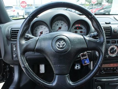 Used 2001 Toyota MR2 RWD image 17