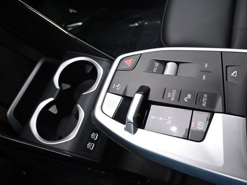 Used 2025 BMW X1 xDrive28i w/ M Sport Package image 32