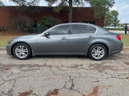 Used 2013 INFINITI G37 Journey w/ Premium Pkg image 2