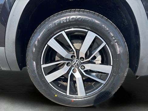 Used 2023 Volkswagen Atlas SE AWD/4WD image 34