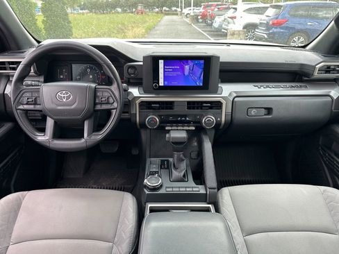 Certified 2025 Toyota Tacoma SR5 AWD/4WD image 29