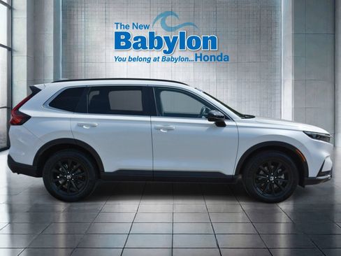 Used 2023 Honda CR-V Sport image 5
