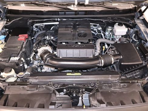 Used 2023 Nissan Frontier PRO-4X w/ Pro-4X Premium Package AWD/4WD image 46