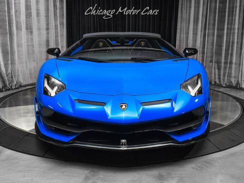 Used 2021 Lamborghini Aventador SVJ AWD/4WD image 7