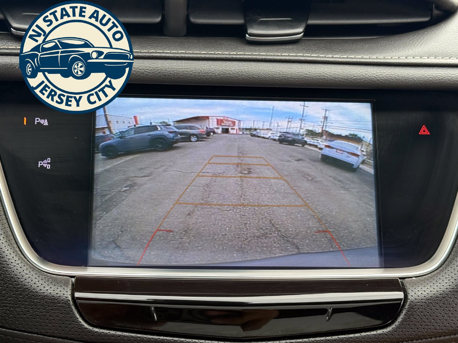 Used 2018 Cadillac XT5 Premium Luxury w/ Driver Assist Package AWD/4WD image 9