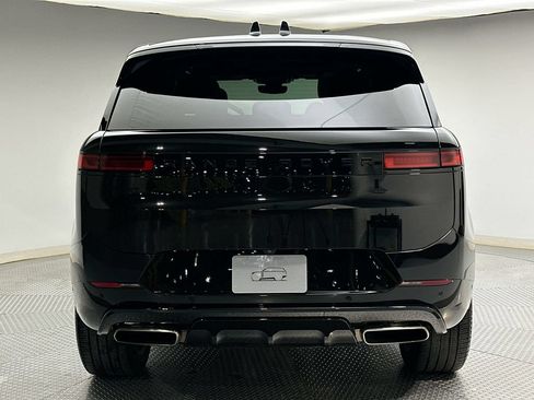 Used 2024 Land Rover Range Rover Sport Dynamic SE AWD/4WD image 4