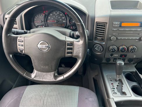 Used 2006 Nissan Titan SE image 11