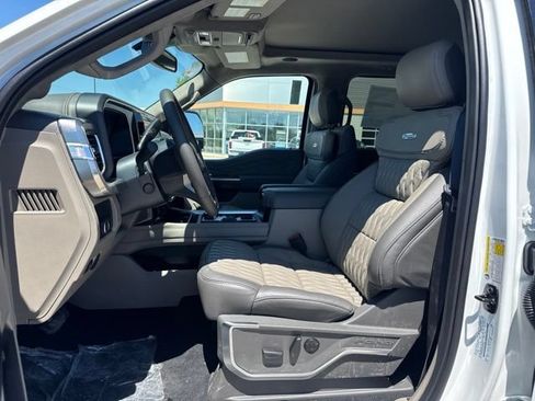 New 2026 Ford F250 Platinum w/ Platinum Plus Package AWD/4WD image 9