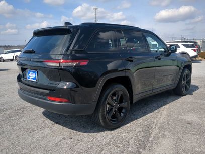 Certified 2023 Jeep Grand Cherokee Limited w/ Black Appearance Package