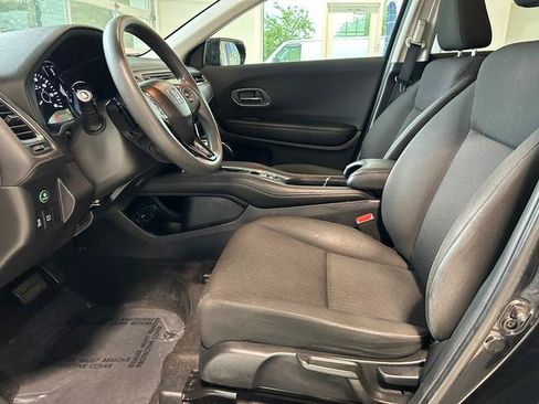 Used 2017 Honda HR-V EX image 14