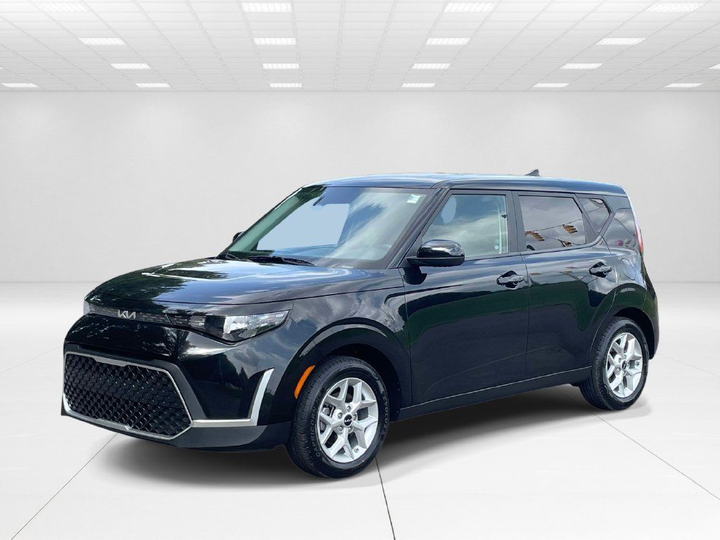 Used 2024 Kia Soul S FWD image 3