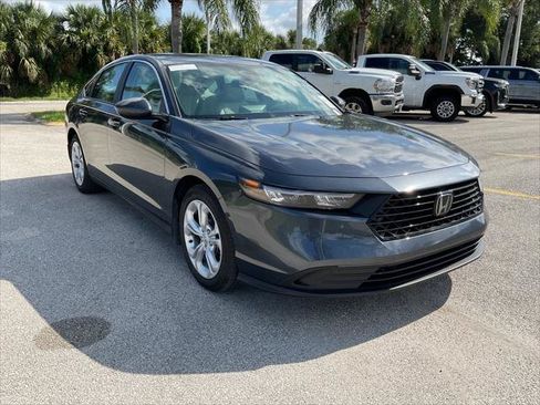 Used 2025 Honda Accord LX image 9