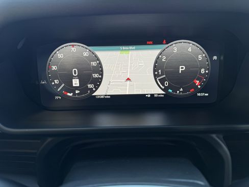 Used 2024 Land Rover Defender 110 S image 32