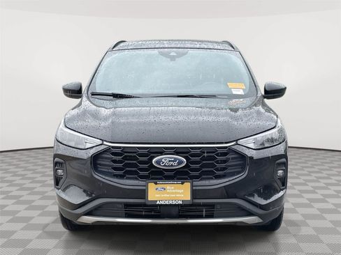Certified 2025 Ford Escape ST-Line Select AWD/4WD image 4