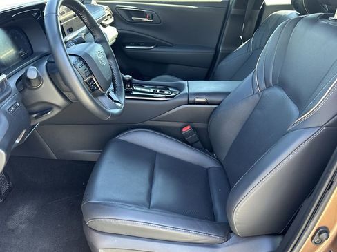 Used 2026 Toyota Crown AWD/4WD image 14