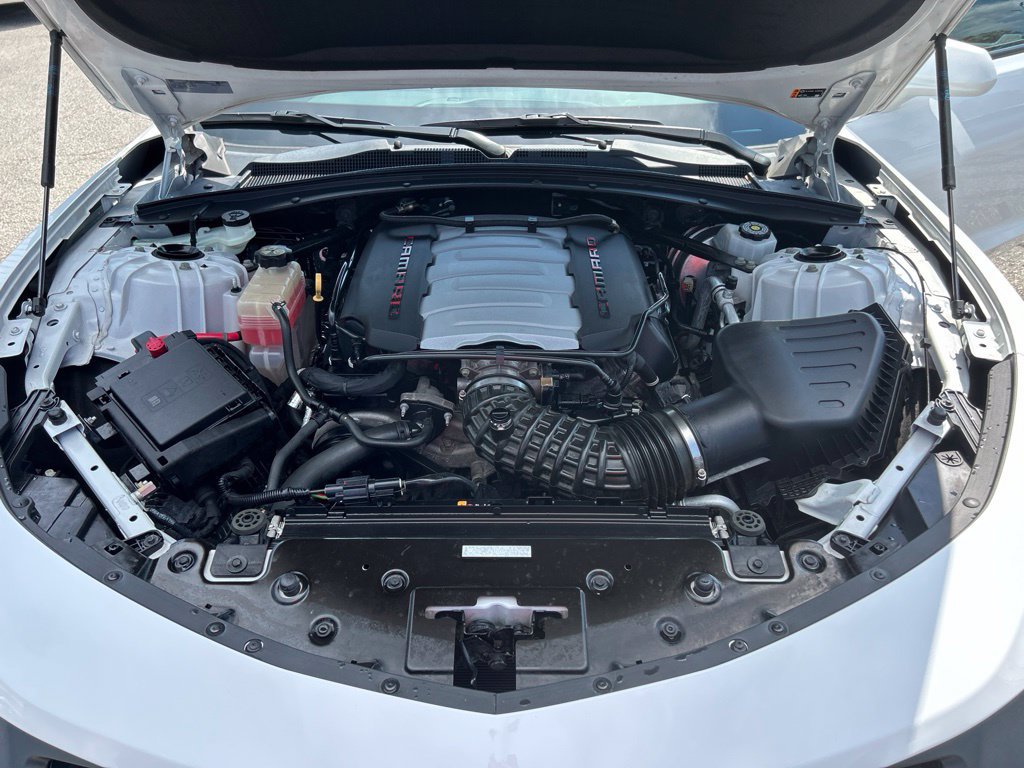 Used 2020 Chevrolet Camaro LT w/ Technology Package RWD image 42