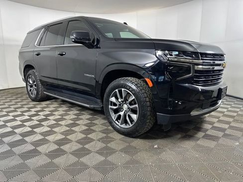 Used 2021 Chevrolet Tahoe LT w/ LT Signature Package image 2