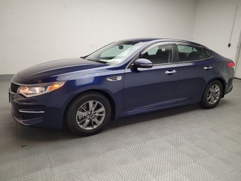 Used 2018 Kia Optima LX image 2