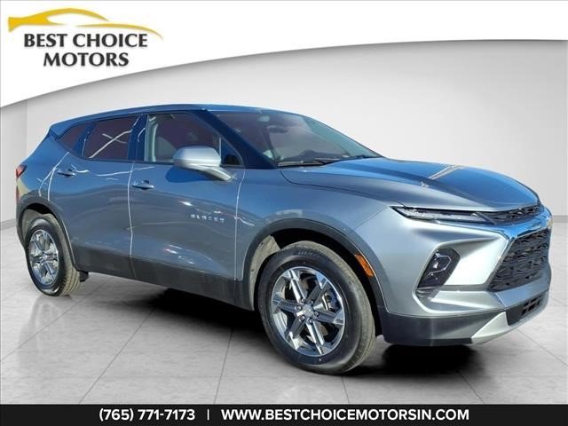 Used 2025 Chevrolet Blazer LT FWD image 1