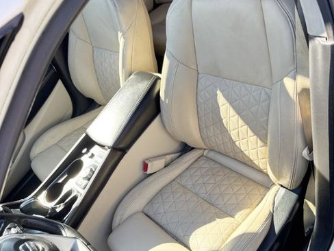 Used 2017 Nissan Maxima Platinum image 13