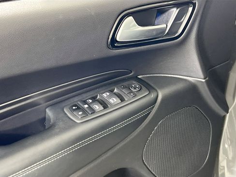 Used 2022 Dodge Durango SXT image 17