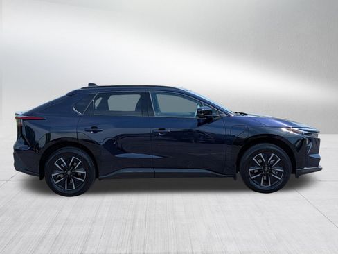 Used 2026 Toyota bZ AWD/4WD image 8