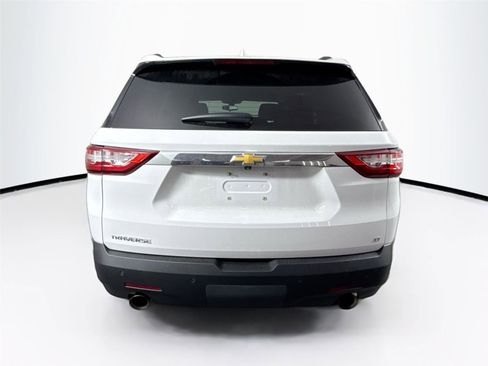 Used 2020 Chevrolet Traverse LT image 7