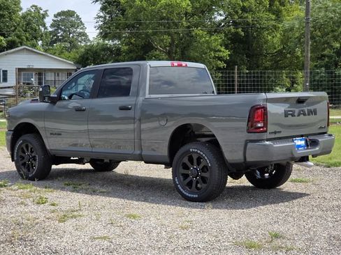 New 2026 RAM 2500 Big Horn AWD/4WD image 4